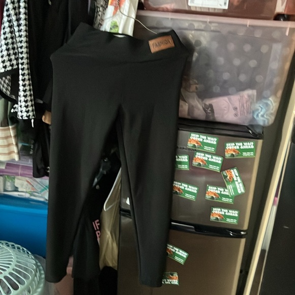 Small pair of Jeans - Picture 4 of 16